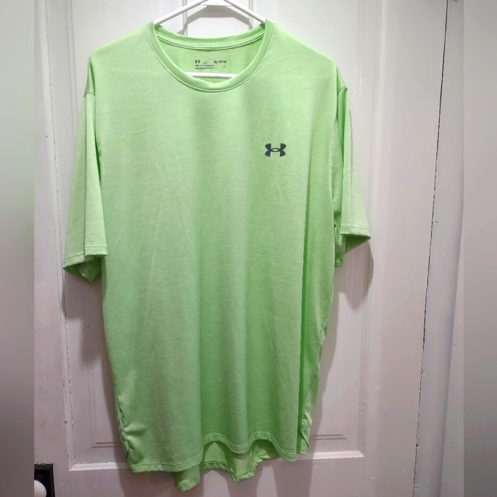 NWOT Men's under armour XL t shirt